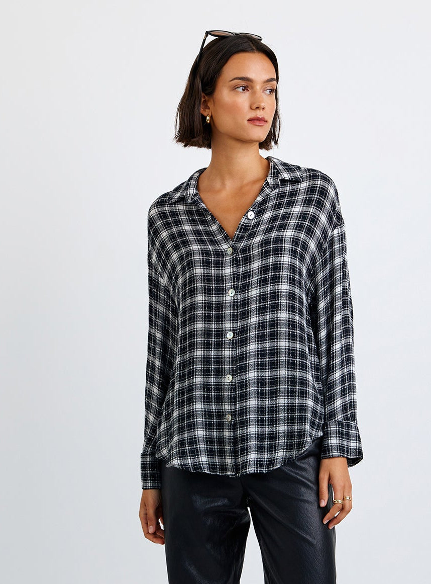 Bella Dahl Boyfriend Button Down Shirt in Black &amp; White Plaid
