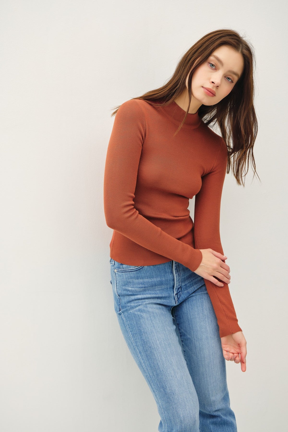 NYLAND Elora Basic RIbbed Mockneck Sweater