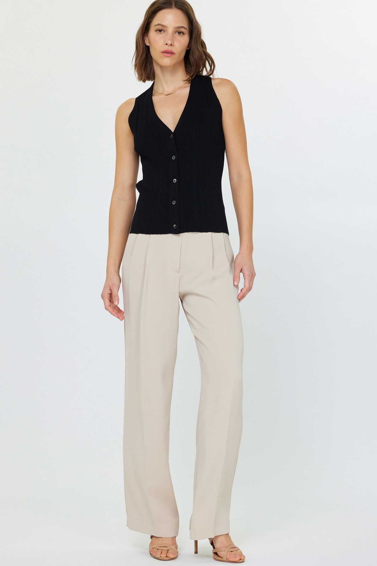 NYLAND Darla V-Neck Sleeveless Button Down Sweater