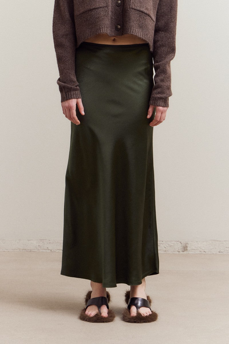 NYLAND Suvi Mermaid Fit Long Satin Skirt Dark Moss
