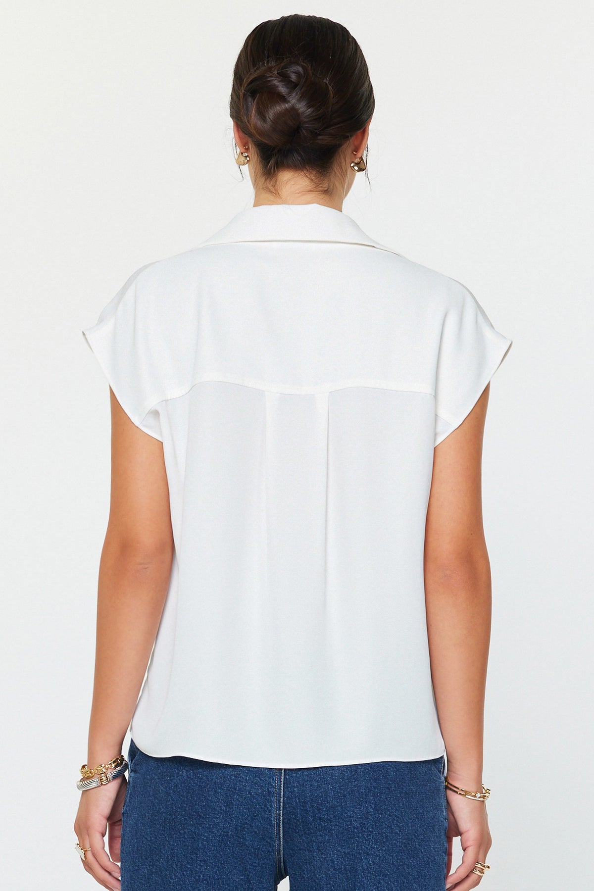 NYLAND Bella Cap-Sleeve Button Down Blouse