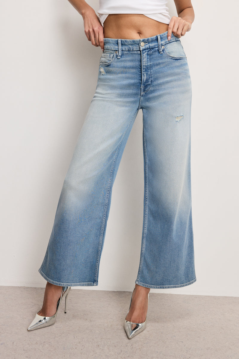 Good American Good Skate Wide Cropped Jeans in Indigo958