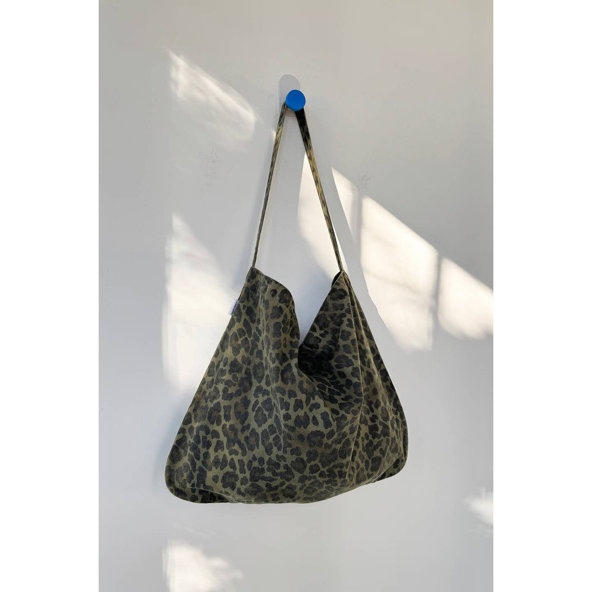 Le Bon Shoppe Happy Carry Bag Fern Leopard