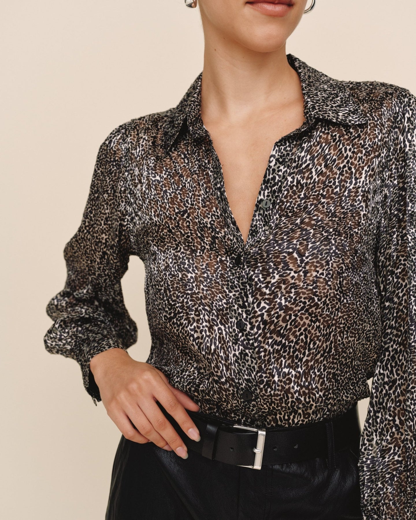 Bella Dahl 3/4 Bishop Sleeve Button Up Silver Leopard