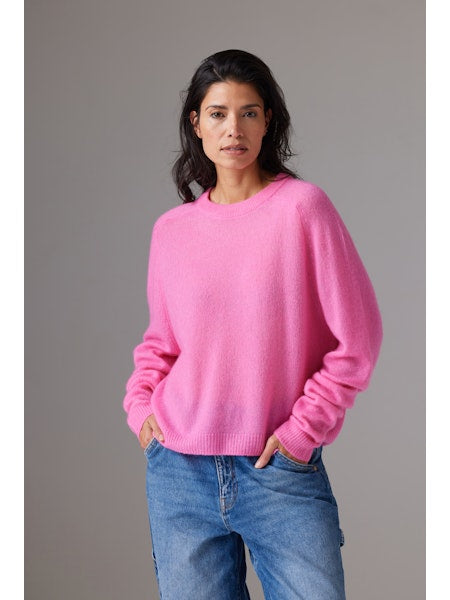 Colorush (C-RUSH) Amara Lobo Crew