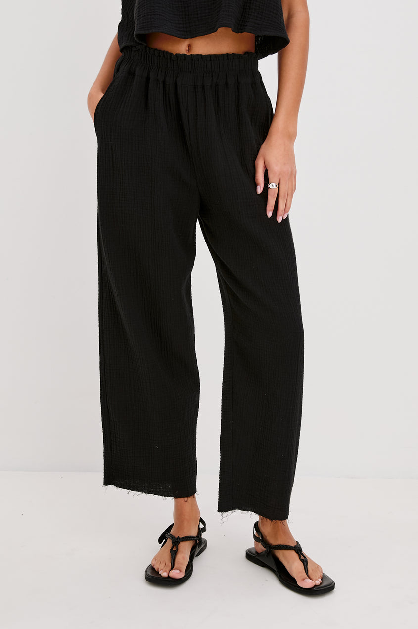 Rails Leon Crop Black