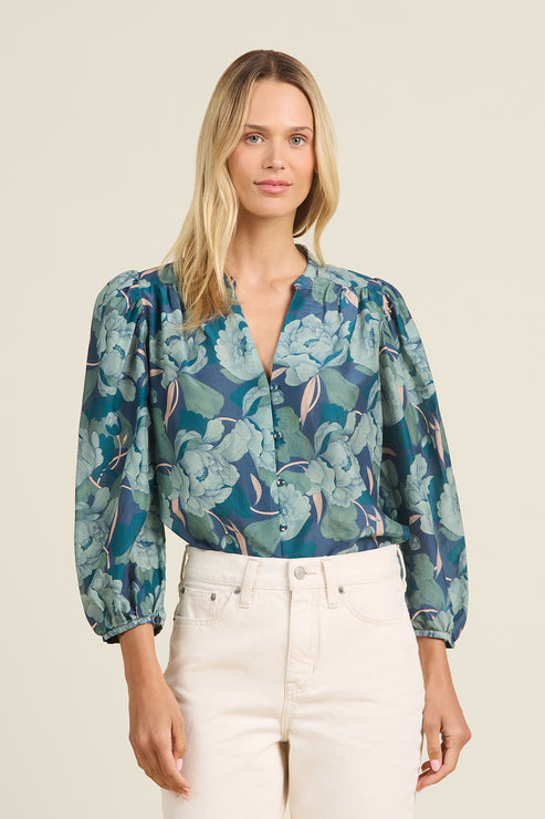 Birds of Paradis by Trovata Maisey Blouse in Hushed Meadow