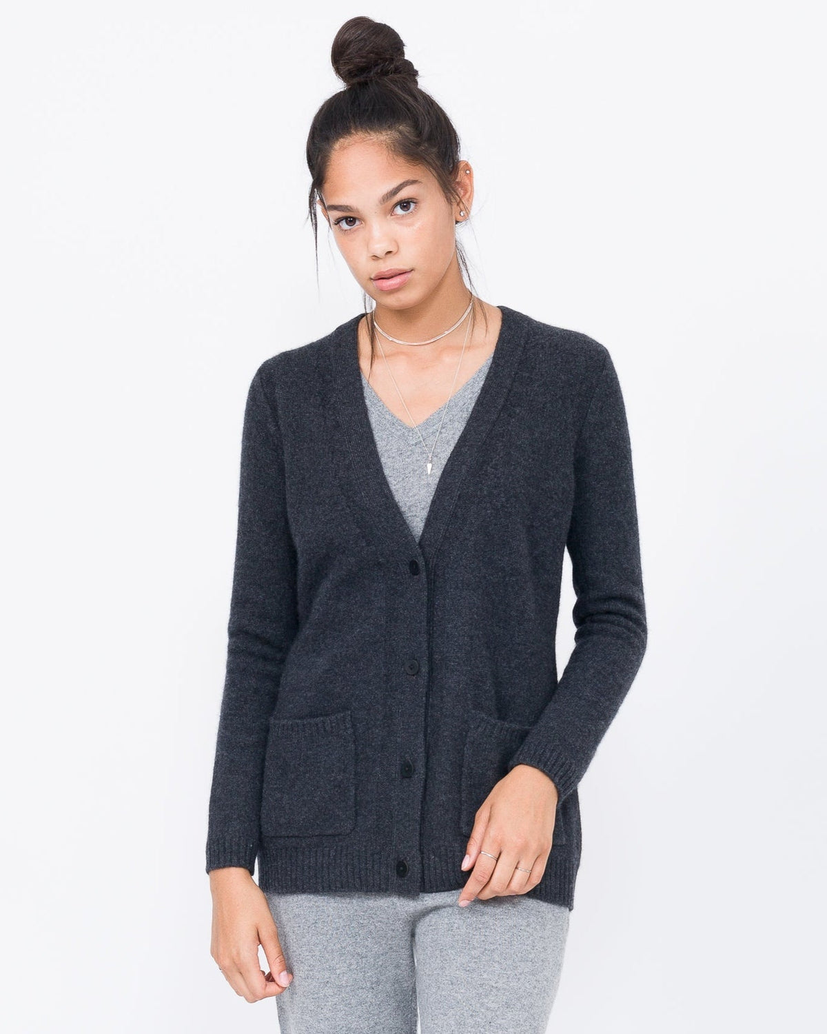 Quinn Yuna Cashmere Boyfriend Cardigan in Coal Mouline