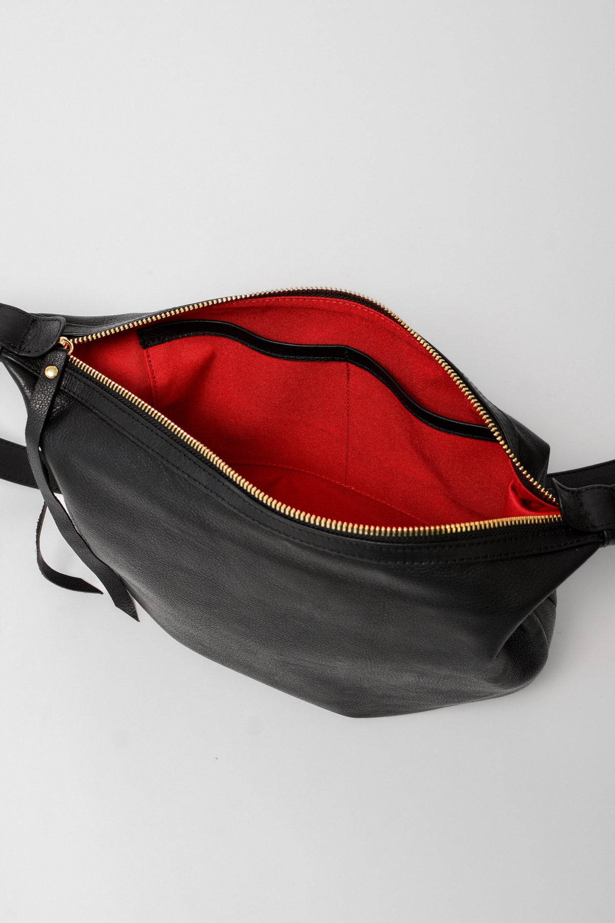 TAH TS Nova Sling Bag