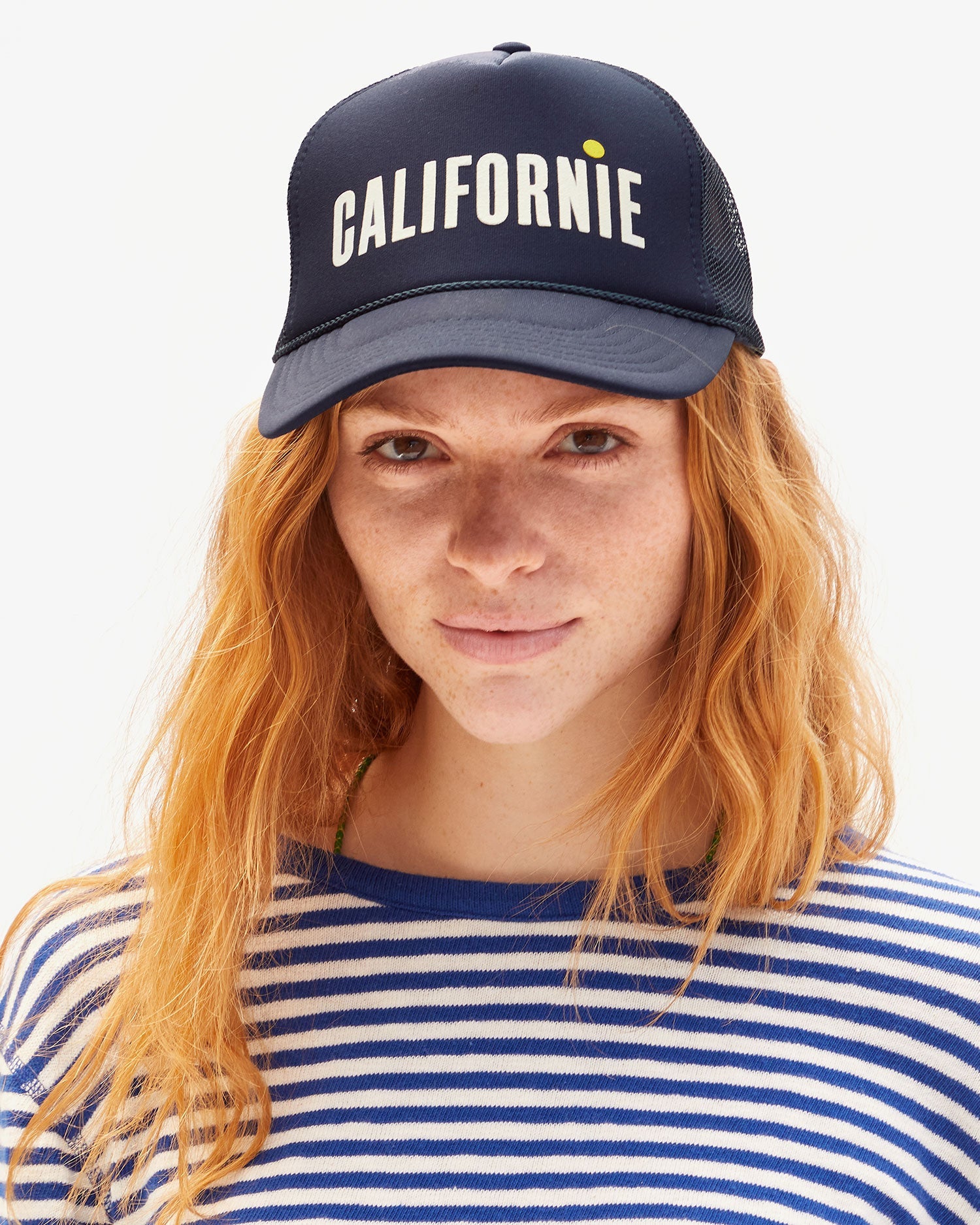 Clare V. Californie Trucker Hat Navy Citron
