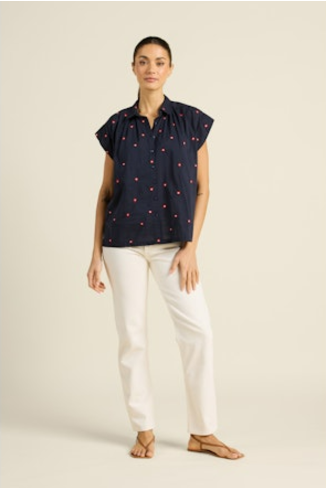 Birds of Paradis by Trovata Della Shirt in Daisy Dot
