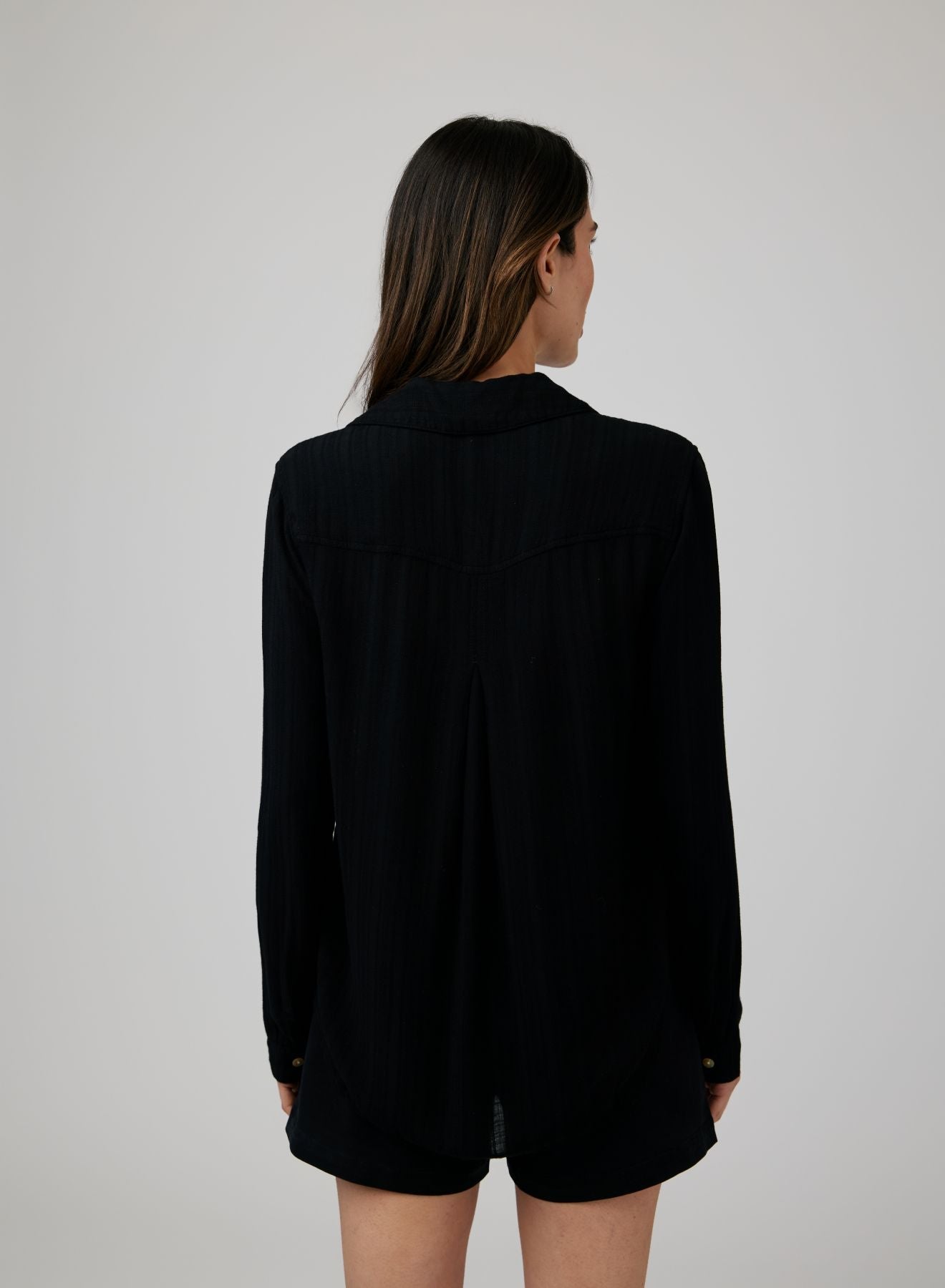 Bella Dahl Classic Button Down in Black