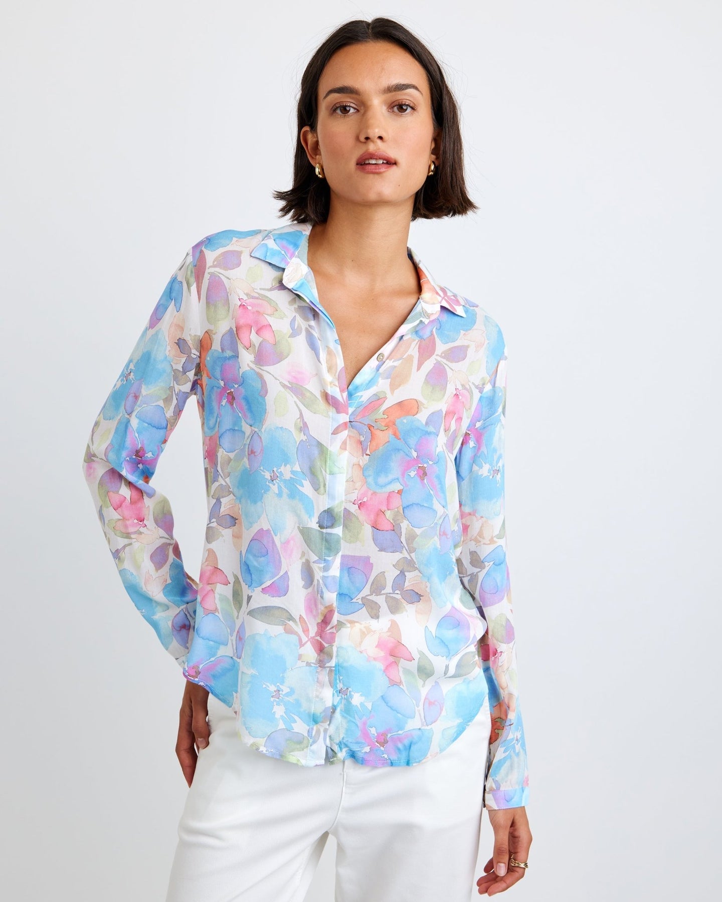 Bella Dahl Clean Front Hipster Shirt in Floral Garden Print