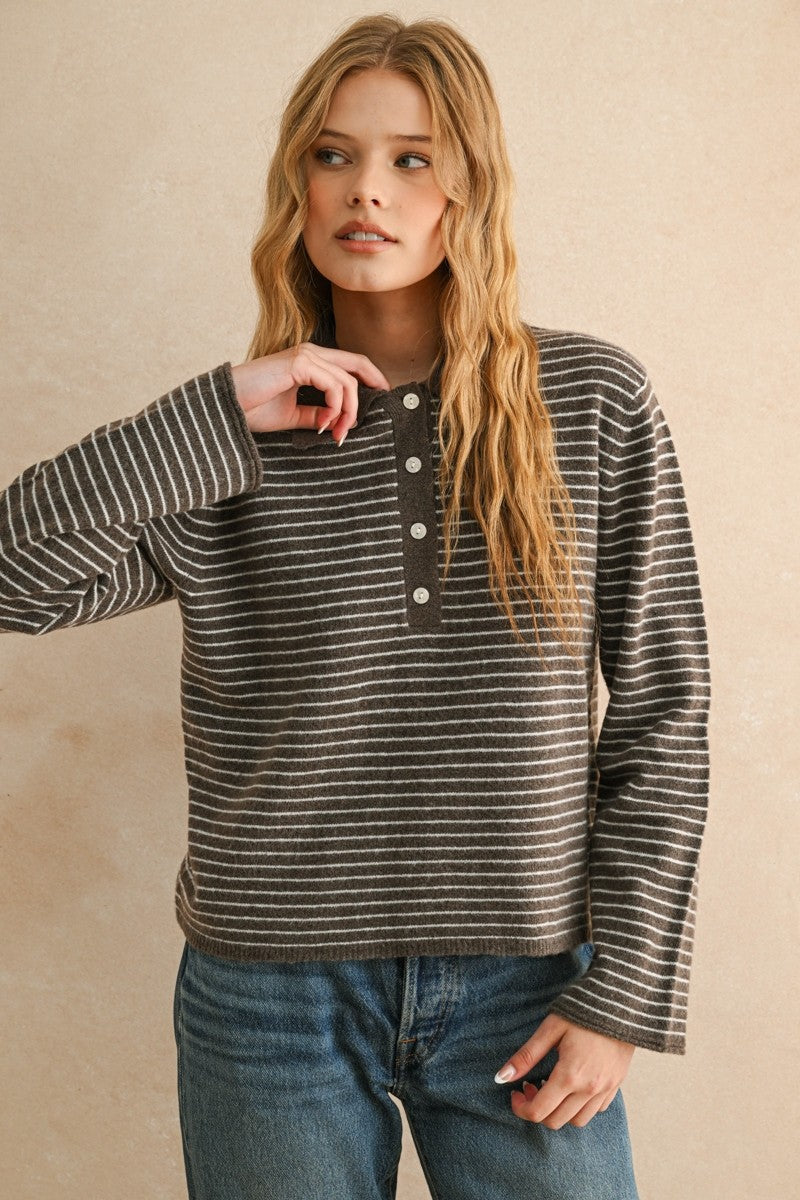 NYLAND Striped LS w/ Collar Knit Top lue White