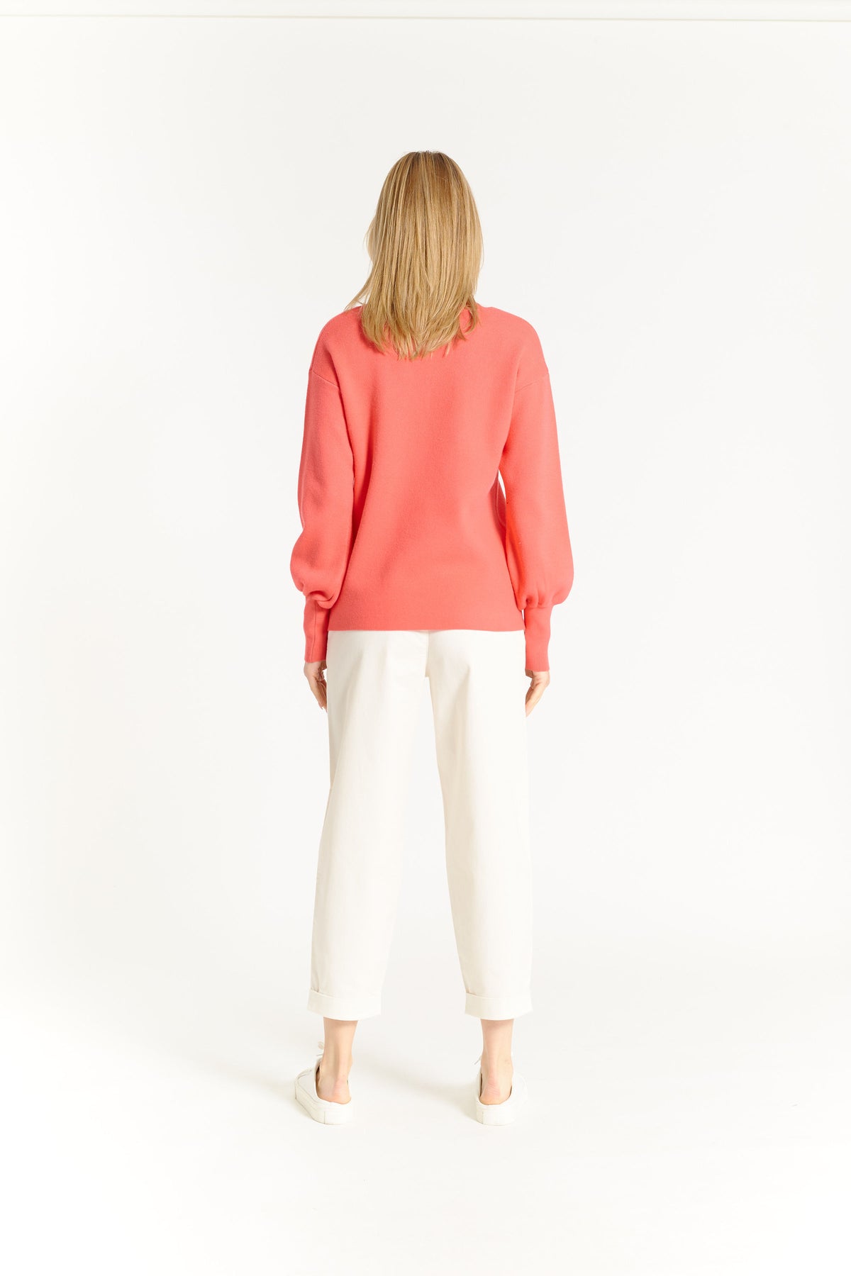 OAT V-Neck Balloon Sleeve Sweater