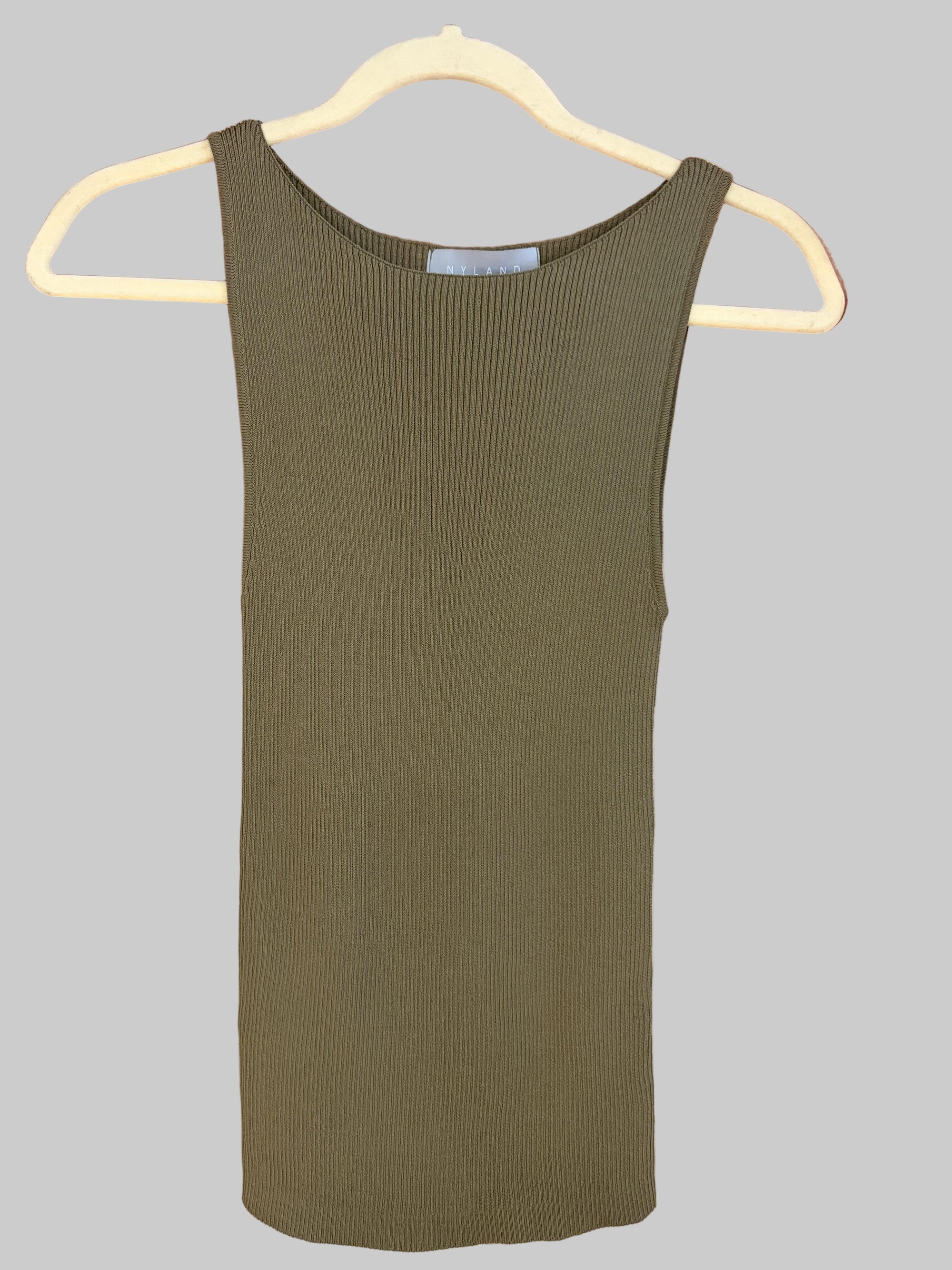 NYLAND Sigi Boat Neck Sleeveless Sweater Top Dry Thyme