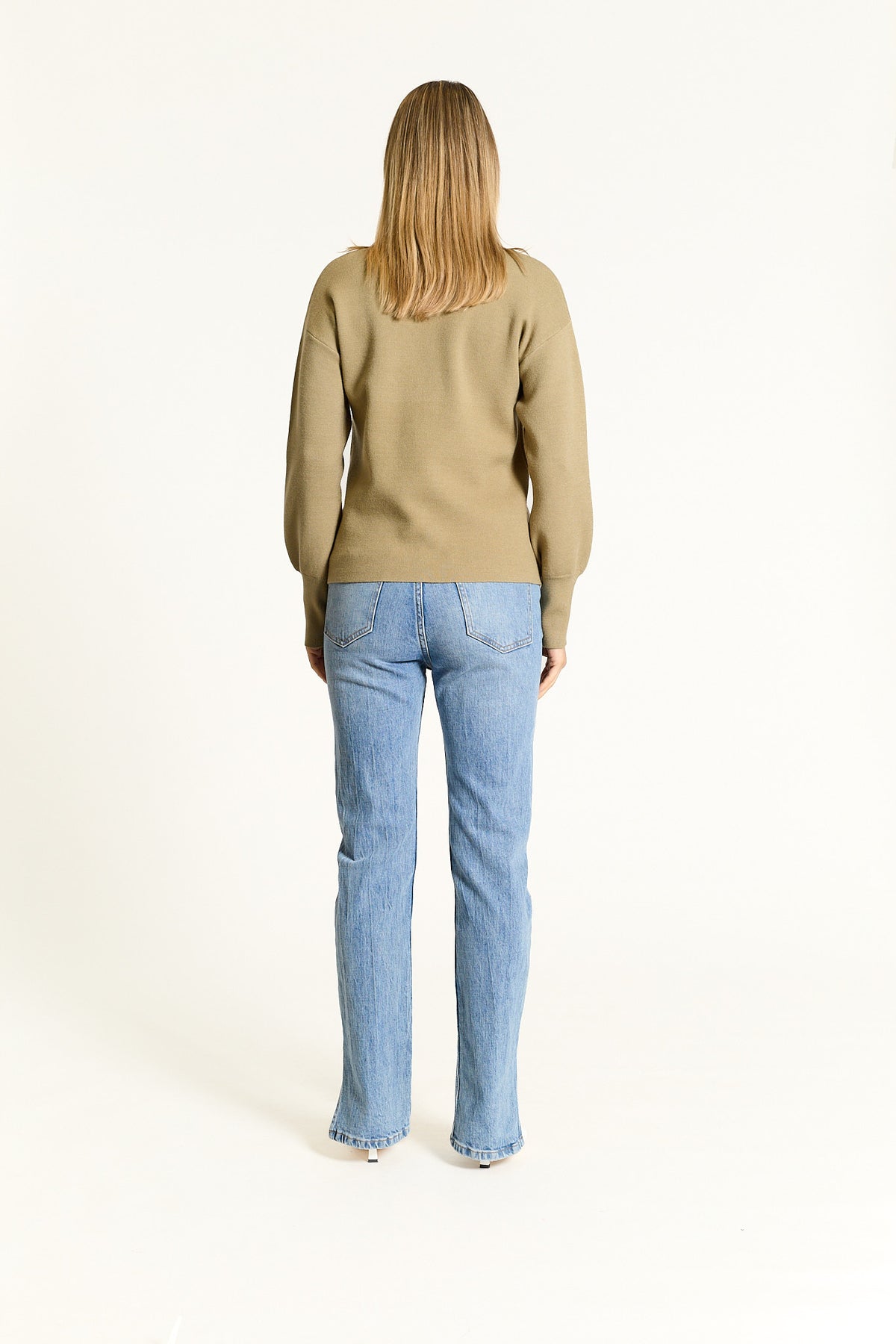 OAT V-Neck Balloon Sleeve Sweater